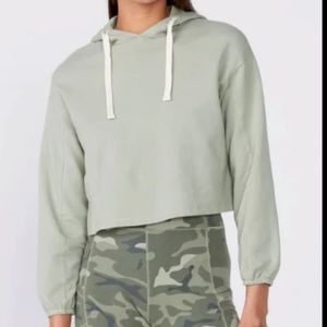 NWT - Monrow light online crop hoodie